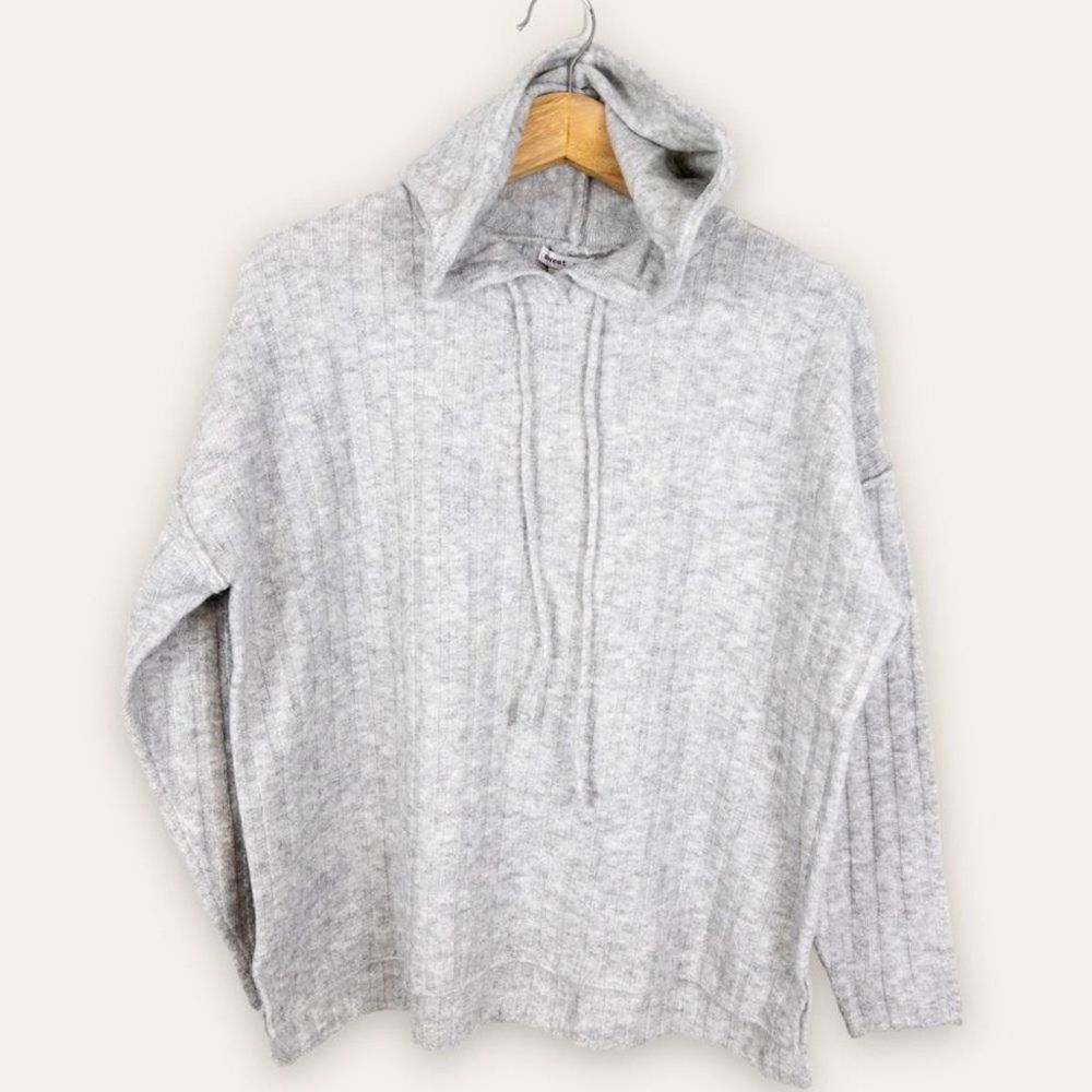 Sweet Romeo Womens Size Small Light Grey Ribbed Hooded Sweater Sweatshirt NEW